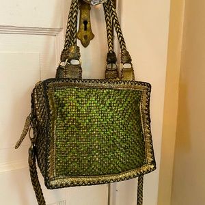 Adorable woven bag